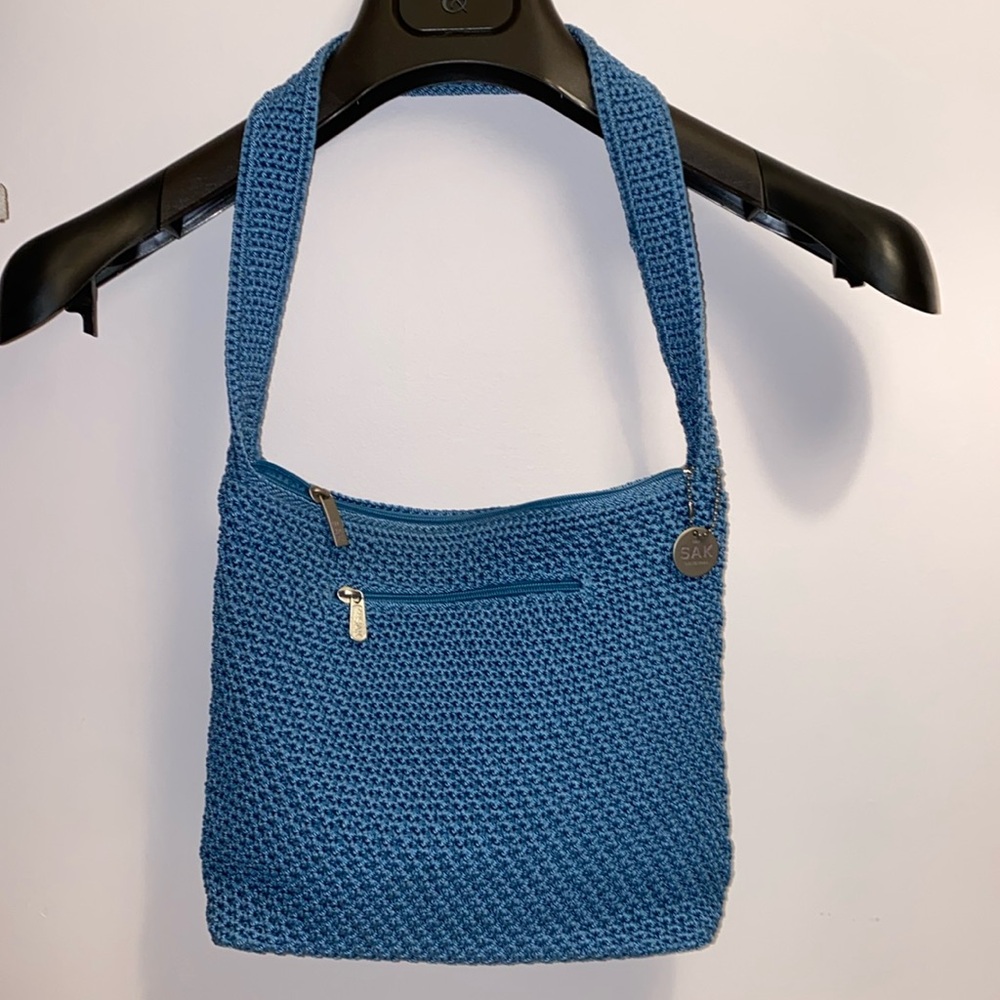 EUC THE SAK Crocheted Silver-Tone Zipper Top Branded Purse Shoulder Blue Bag